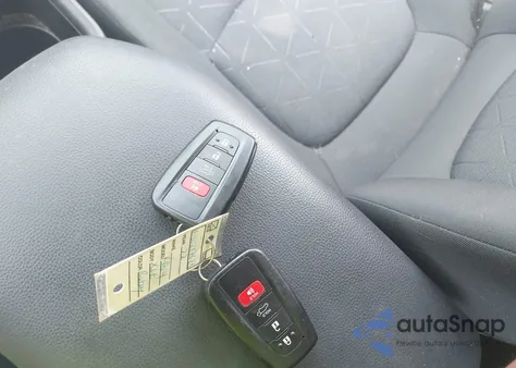 2022 Toyota Rav4 Xle из США, поврежденный, VIN 2T3W1RFVXNW217623